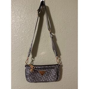 River Island, Crossbody bag gray/light gray/gold with shoulder strap spellout